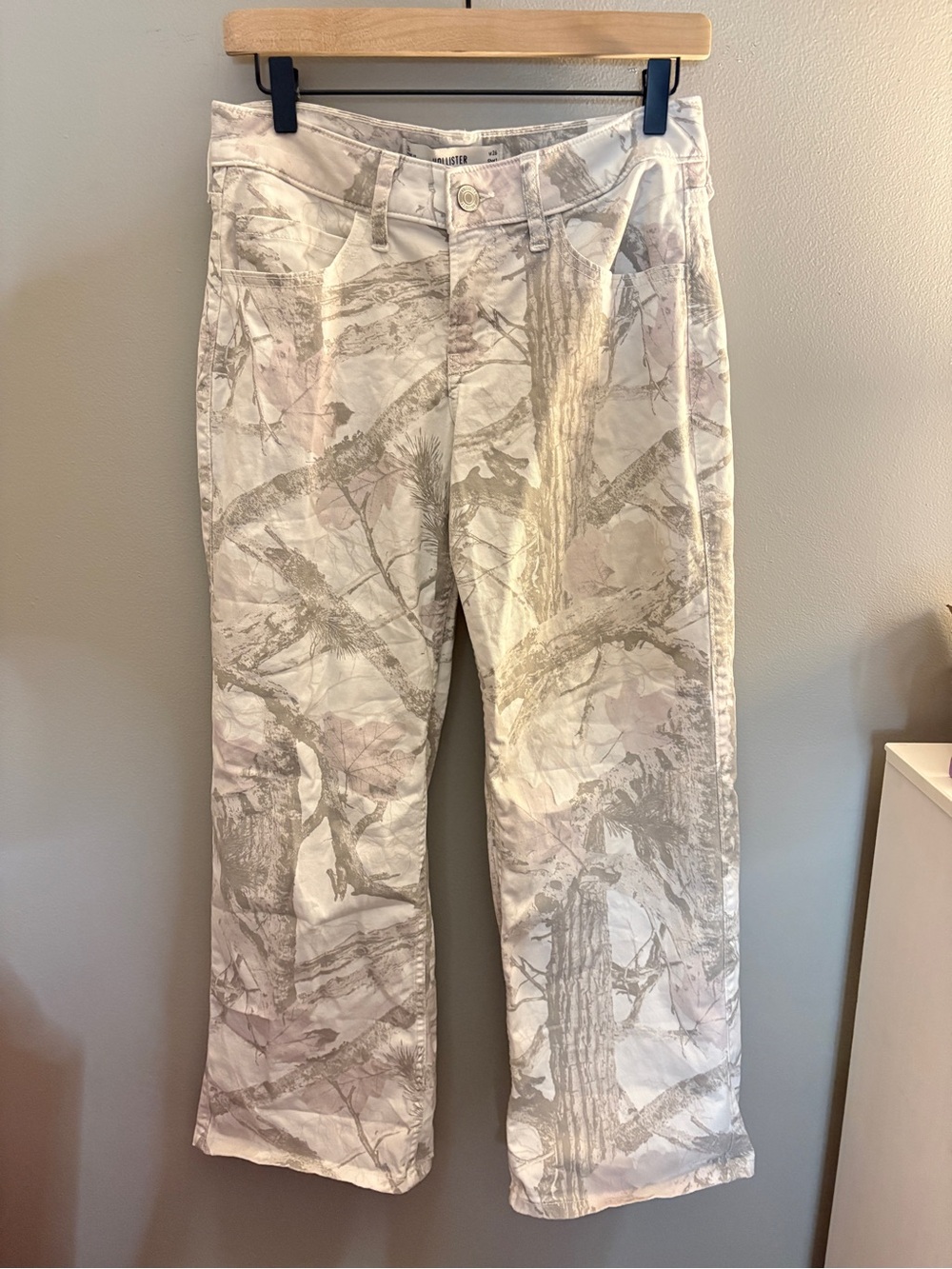 Hollister Low Rise Baggy Tree Camo Pants